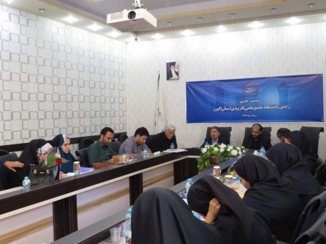 رییس دانشگاه جامع علمی کاربردی استان البرز گفت: فضای کسب و کار با تحصیل در دانشگاه علمی و کاربردی آماده است.